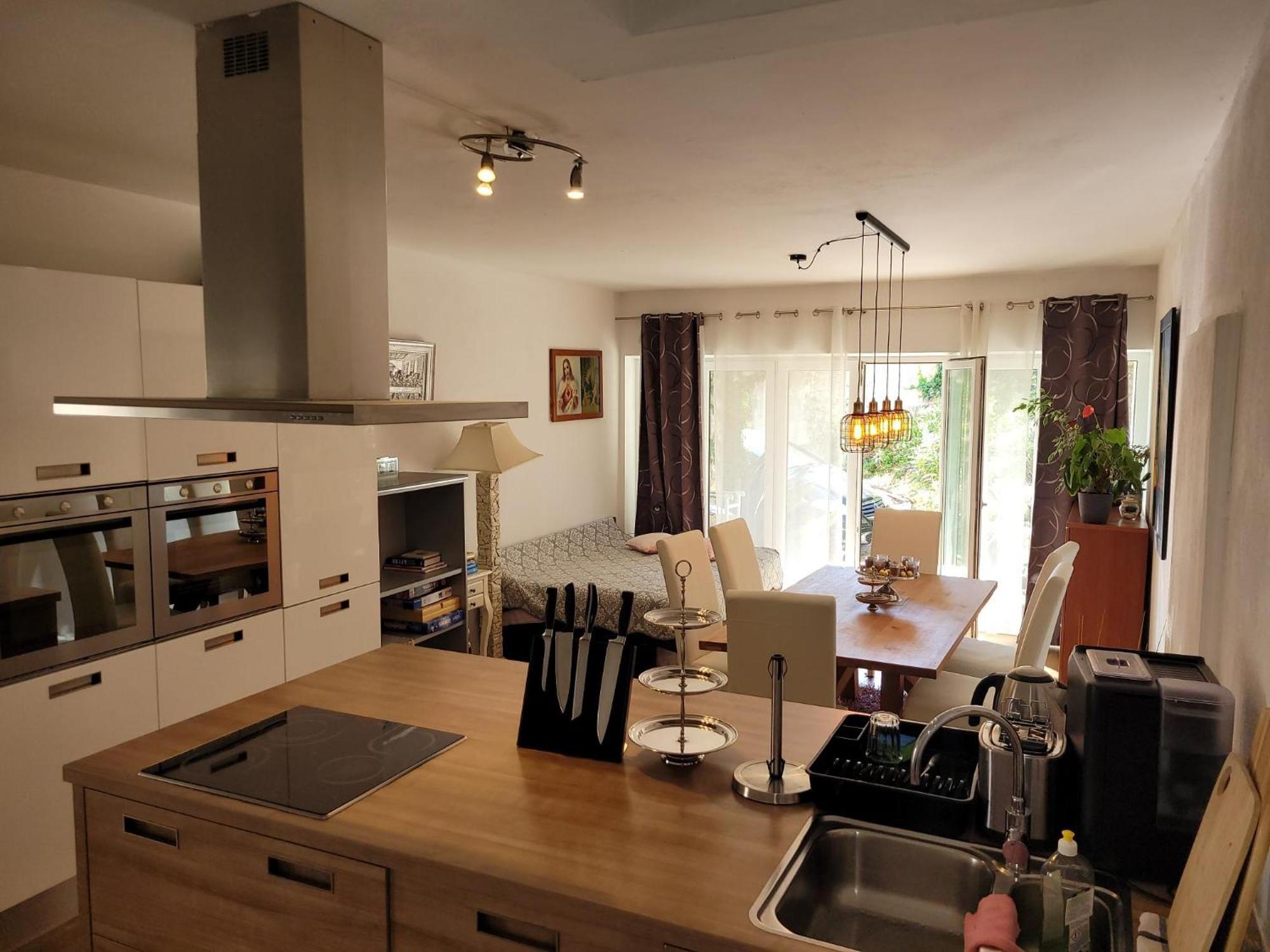 Apartments Chiara Mit Meerblick Und Pool Und Jacuzzi Ловран Екстер'єр фото