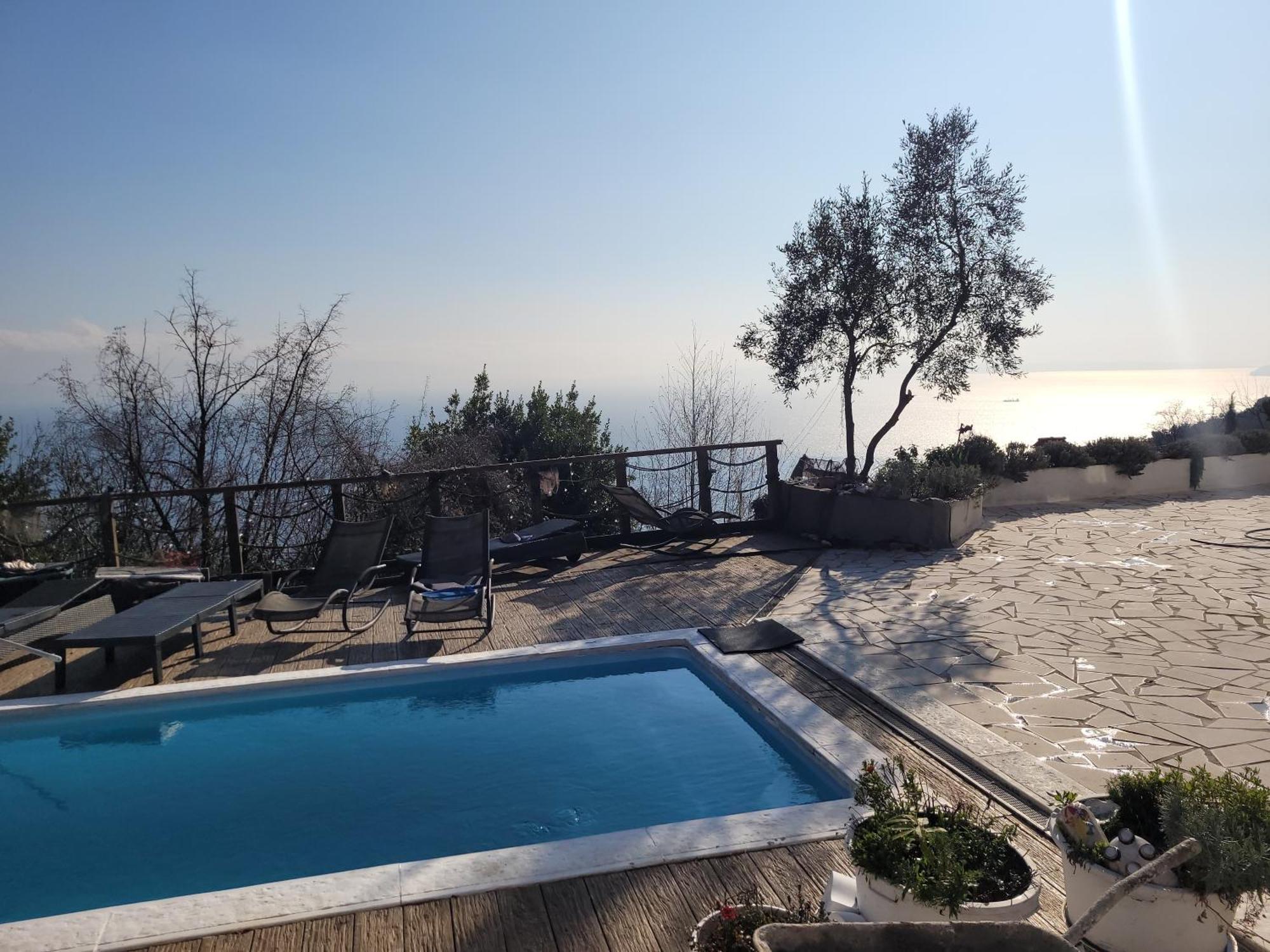 Apartments Chiara Mit Meerblick Und Pool Und Jacuzzi Ловран Екстер'єр фото